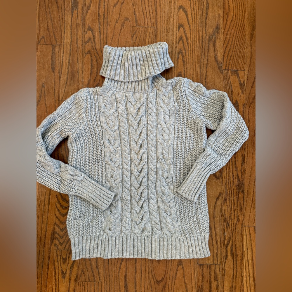 GAP Light Gray Cable Knit Turtleneck Sweater